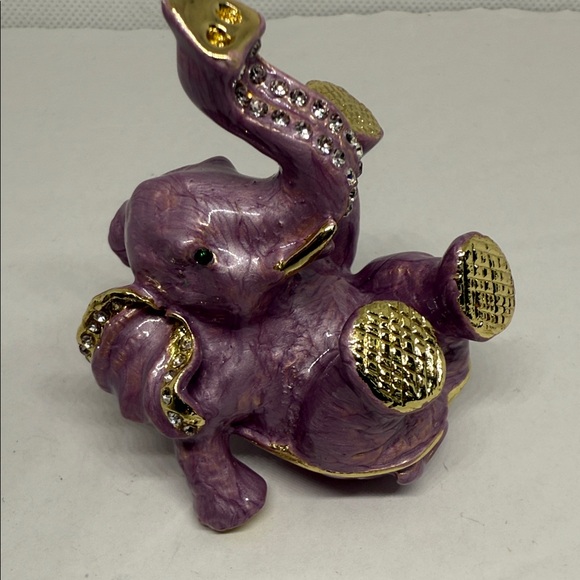 Rare Lilac Purple and Golden rhinestone Elephant secret stash trinket box - Picture 4 of 16